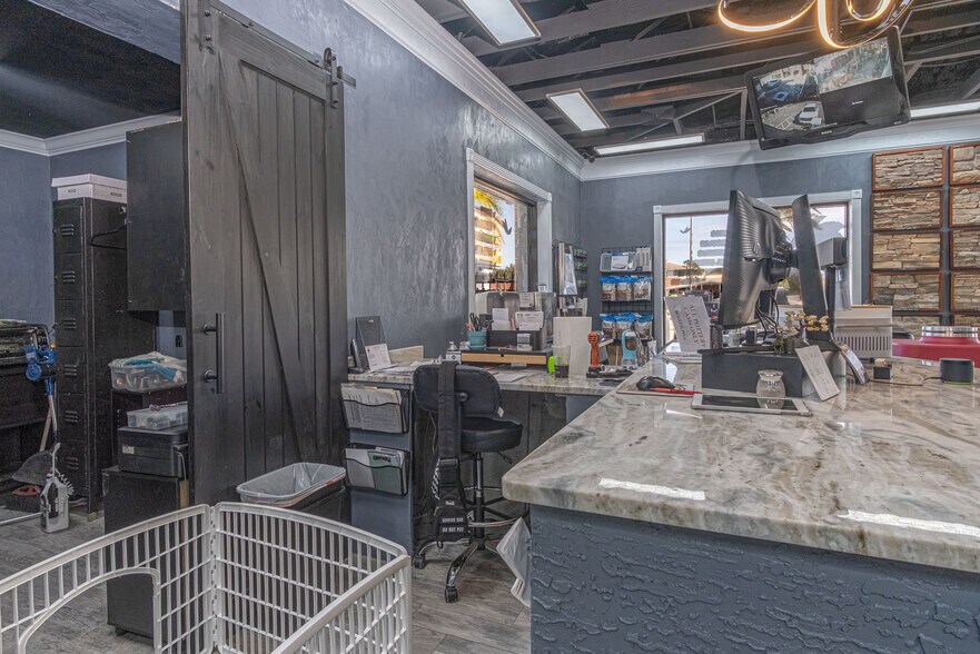 More Photos Of 2036 S Ridgewood Ave, Daytona Beach Medical For Sale