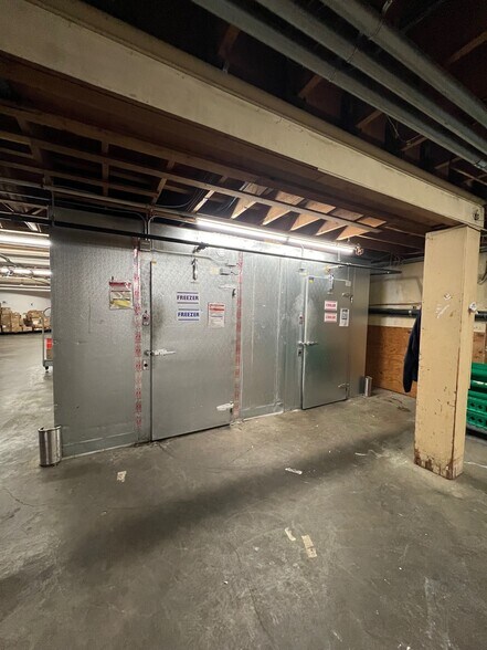 More Photos Of 1815 NE 43rd Ave, Portland Supermarket For Lease