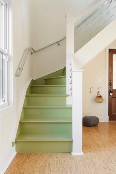 More Photos Of 202 Herndon St, Fredericksburg Office For Sale