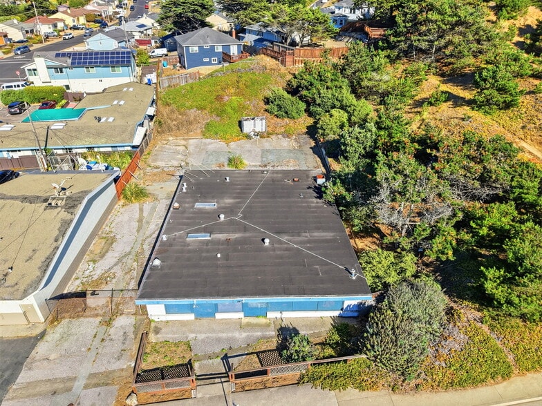 More Photos Of 699 Oceana Blvd, Pacifica Restaurant For Sale