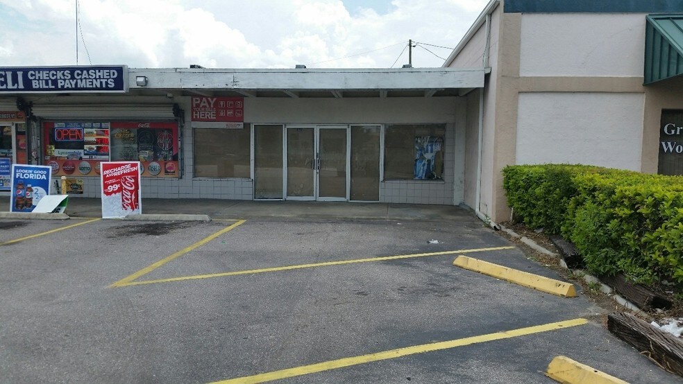Primary Photo Of 147 Sr-434, Winter Springs Convenience Store For Sale