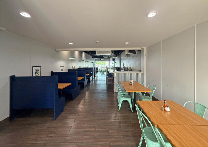 More Photos Of 12900-12950 W Dixie Hwy, North Miami Storefront For Lease