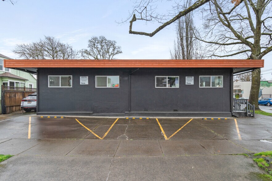 More Photos Of 509 E 13th Ave, Eugene General Retail For Sale