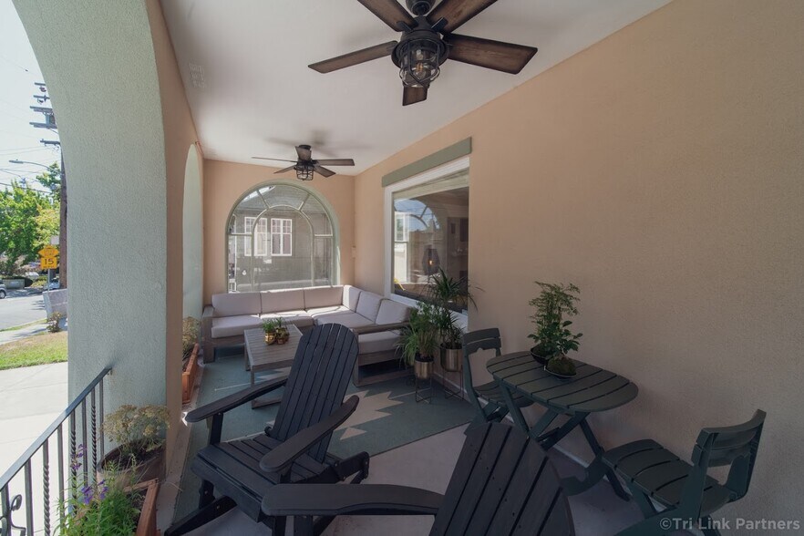 More Photos Of 435 Vernon St, Oakland Specialty For Sale