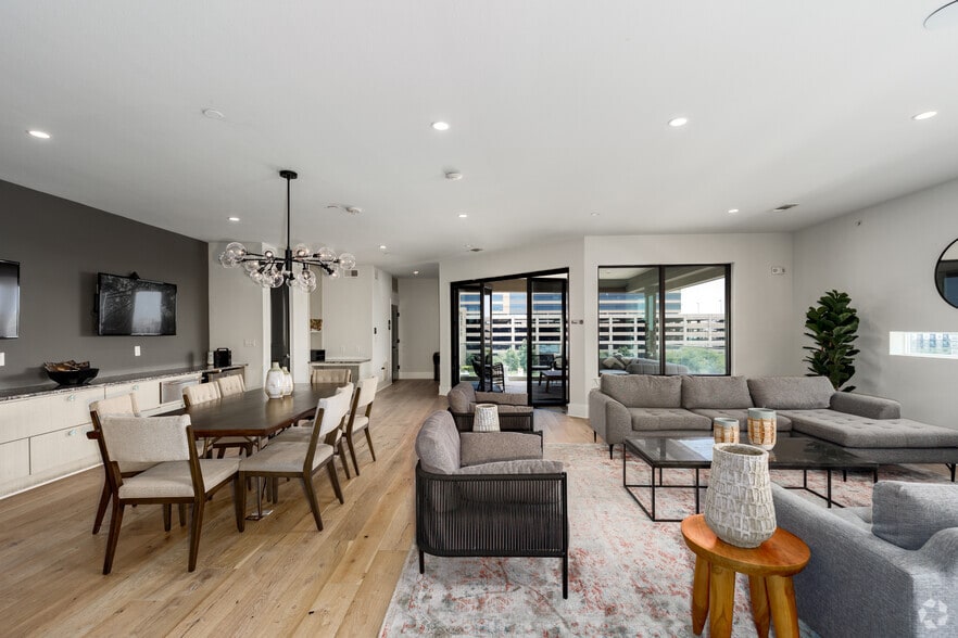 More Photos Of 110 W Cityline Dr, Richardson Apartments For Lease