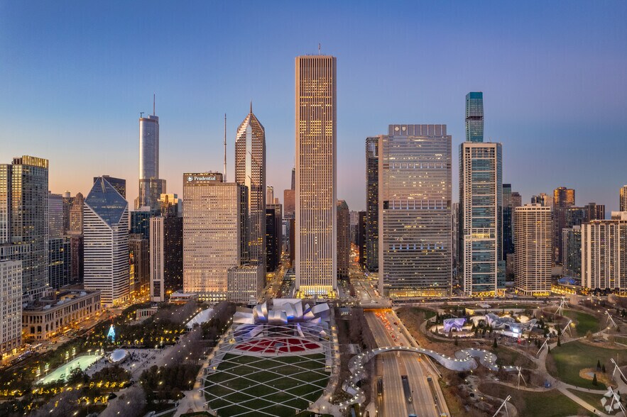 More Photos Of 200 E Randolph St, Chicago Office For Lease