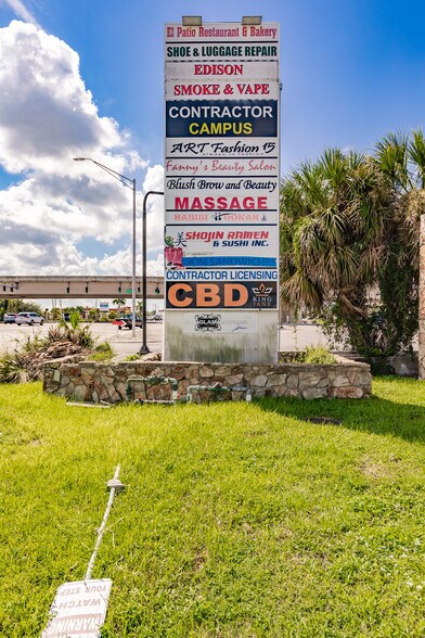 More Photos Of 4434-4458 S Cleveland Ave, Fort Myers Freestanding For Sale