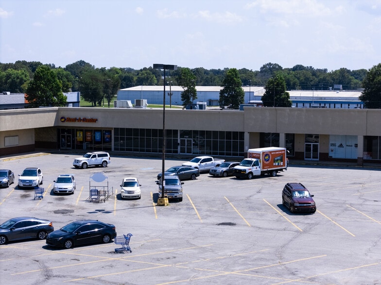 More Photos Of 2210 N Central Ave, Humboldt Unknown For Lease