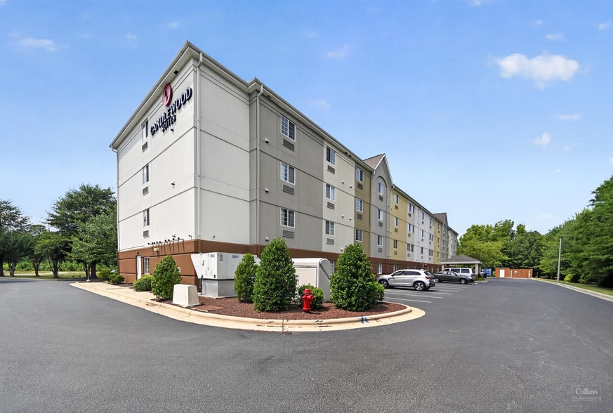 More Photos Of 1055 Waterford Commons Rd, Greenville Hotel For Sale