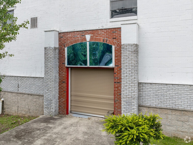 More Photos Of 1000 Nottingham Way, Hamilton Light Distribution For Sale