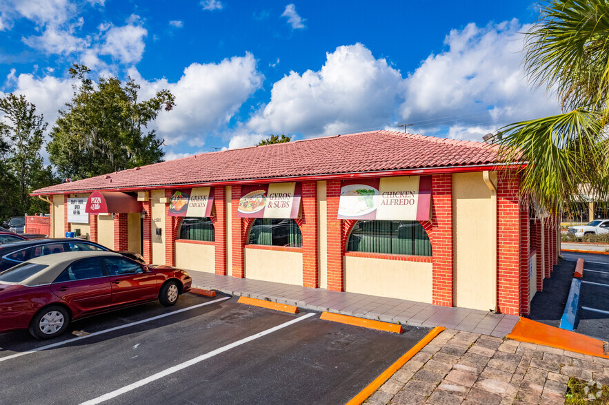 Primary Photo Of 21501 Village Lakes Shopping Ctr Dr, Land O Lakes Restaurant For Lease