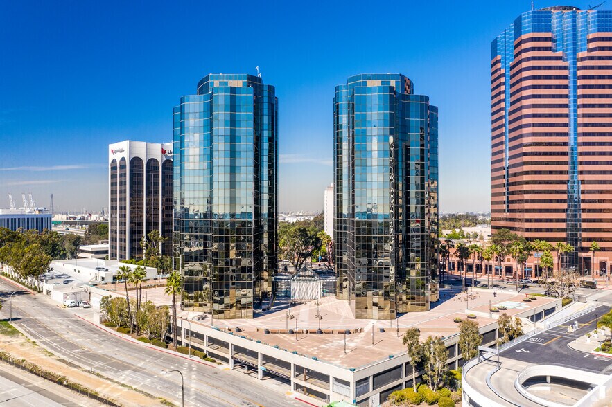 More Photos Of 300 Oceangate, Long Beach Office For Lease