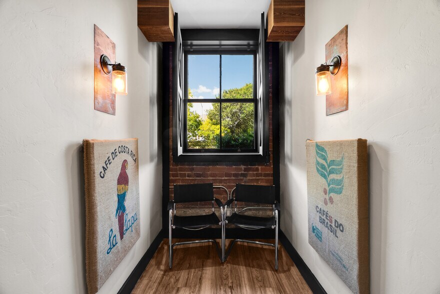 More Photos Of 11 5th St, Petaluma Loft Creative Space For Sale