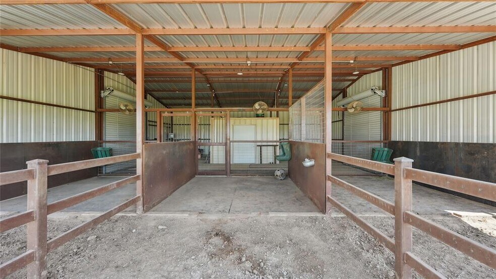 More Photos Of 310 Hatter Dr, Moody Land For Sale