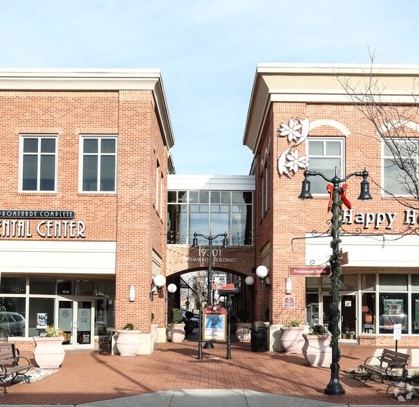 More Photos Of 19301-19329 Winmeade Dr, Leesburg Storefront Retail Office For Lease