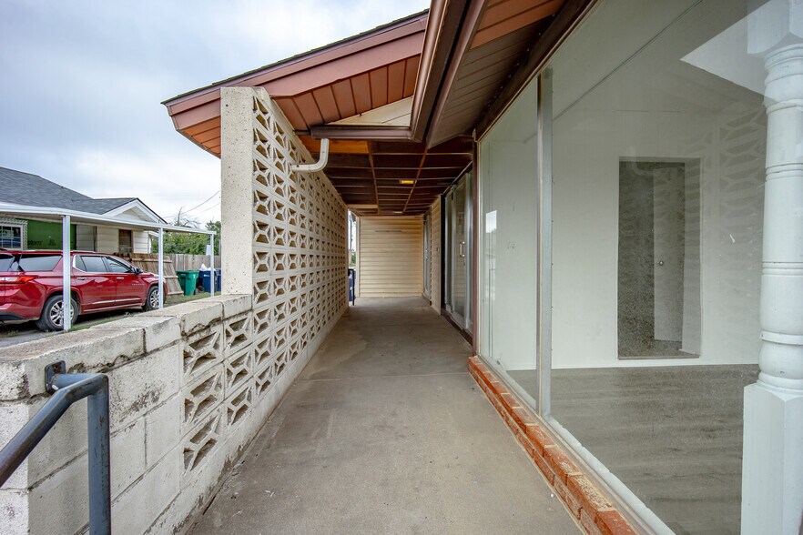 More Photos Of 230 SW 27th St, Oklahoma City Office Residential For Sale