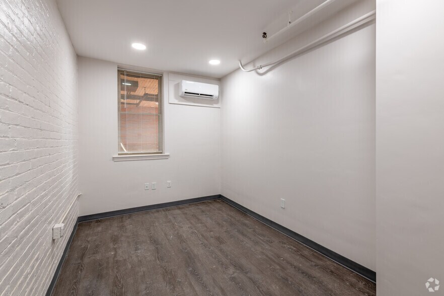 More Photos Of 578 Main St, Malden Medical For Lease