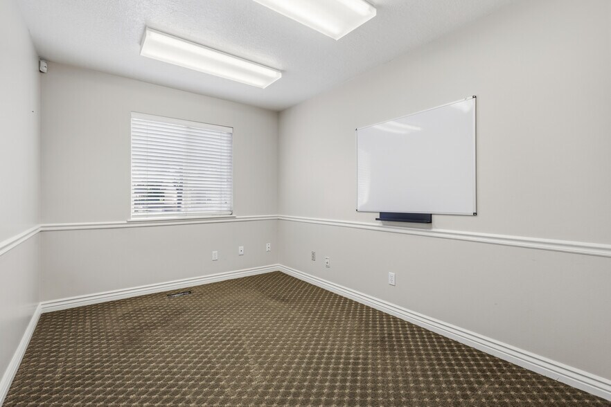 More Photos Of 1372 S 740 E, Orem Office For Lease