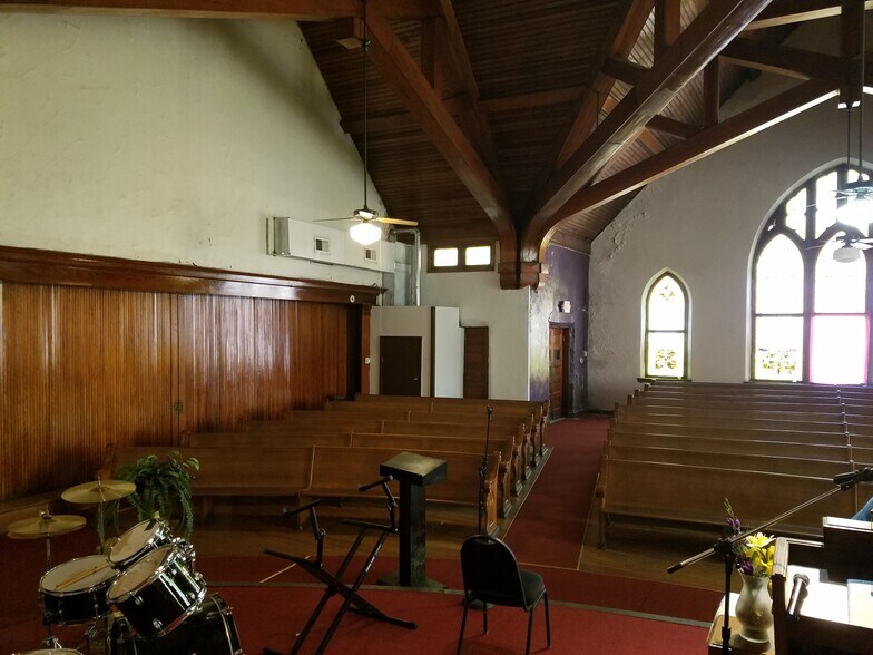 More Photos Of 5760 Bartmer Ave, Saint Louis Specialty For Sale