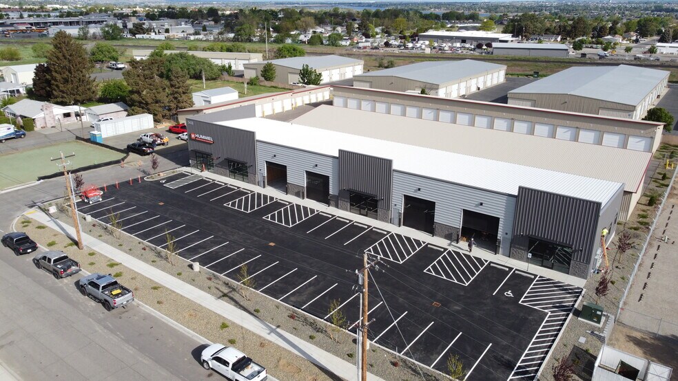 More Photos Of 5418 W. Hood, Kennewick Industrial For Lease