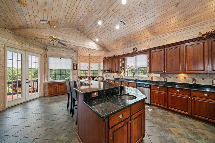 More Photos Of 7650 N Whippoorwill Ter, Hernando Horse Stables For Sale