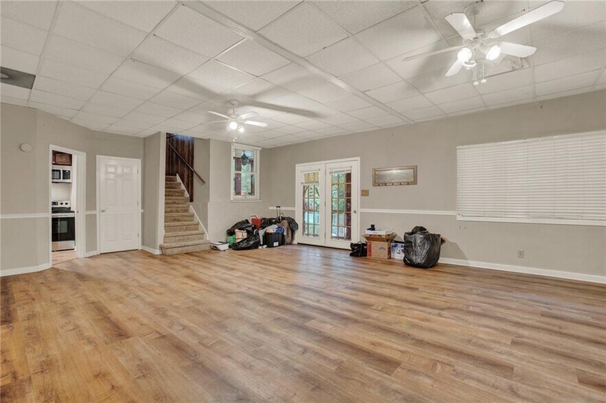 More Photos Of 1345 Ronald Reagan Blvd, Cumming Showroom For Sale