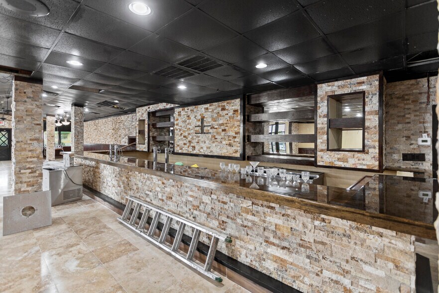 More Photos Of 720 E Oglethorpe Hwy, Hinesville Restaurant For Sale