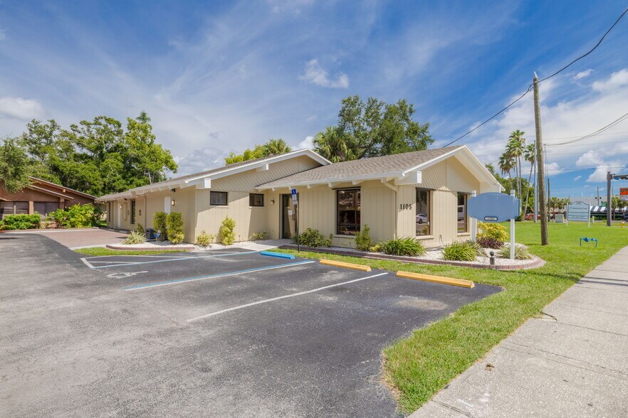 Primary Photo Of 1105 S Fort Harrison Ave, Clearwater Medical For Lease