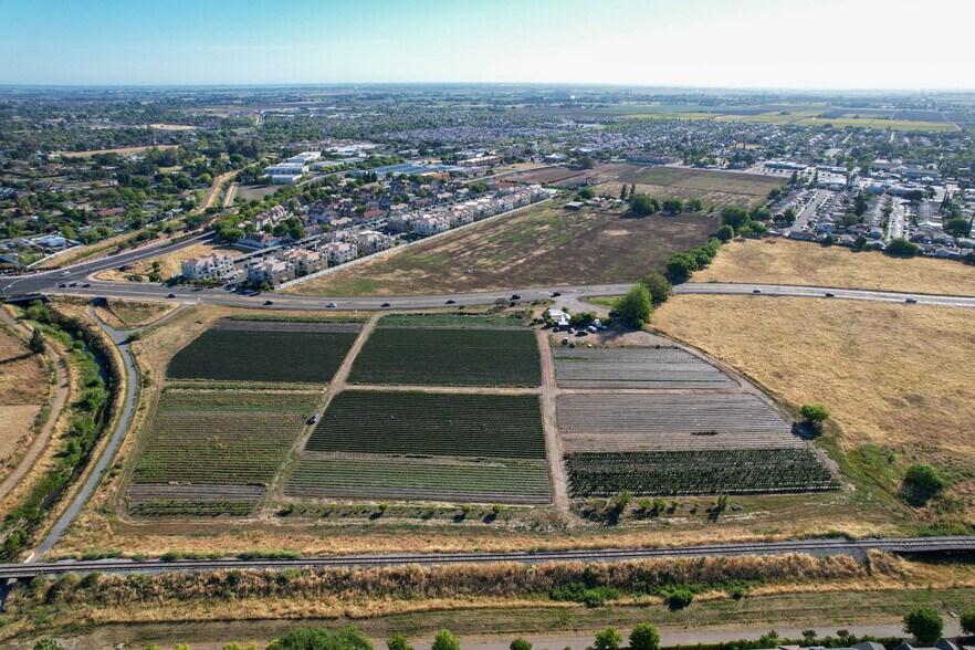 More Photos Of 7865 Brentwood Blvd, Brentwood Land For Sale