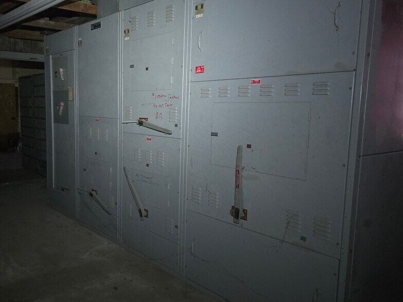 More Photos Of 4939 Jordan Rd, Elbridge Warehouse For Sale