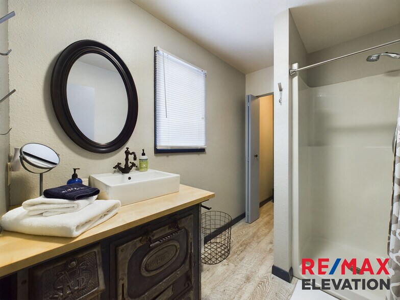 More Photos Of 1128 12th St, Cody Restaurant For Sale