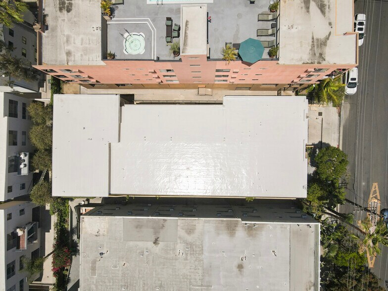 More Photos Of 939 Larrabee St, West Hollywood Apartments For Sale