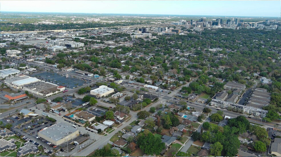 More Photos Of 423-429 E Michigan St, Orlando Storefront For Lease