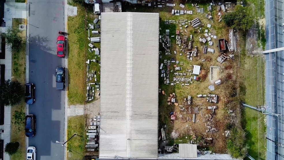 More Photos Of 918 E Broad St, Savannah Warehouse For Sale