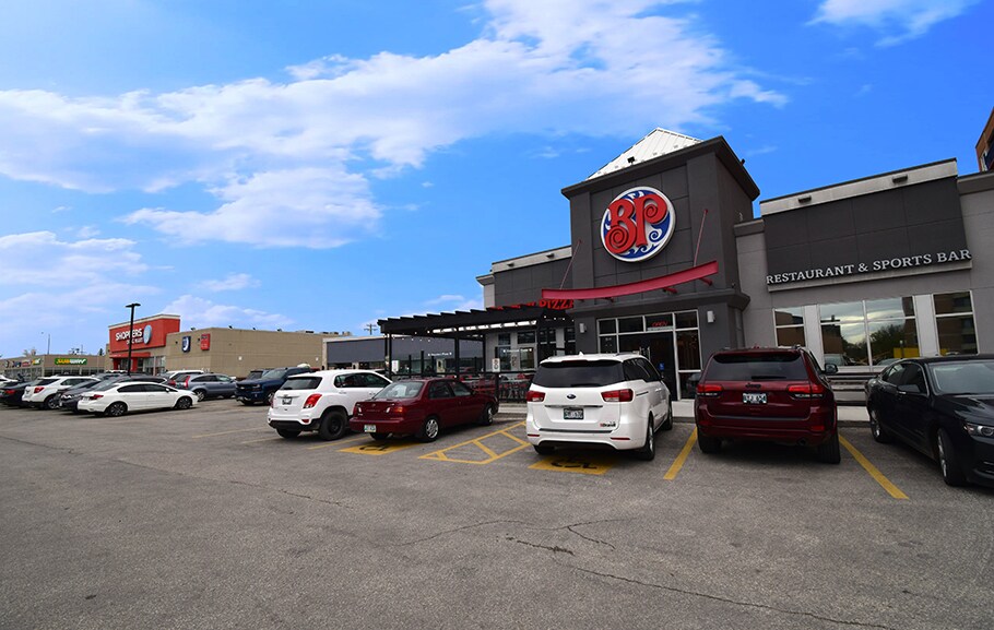 More Photos Of 2517-2525 Portage Ave, Winnipeg General Retail For Lease