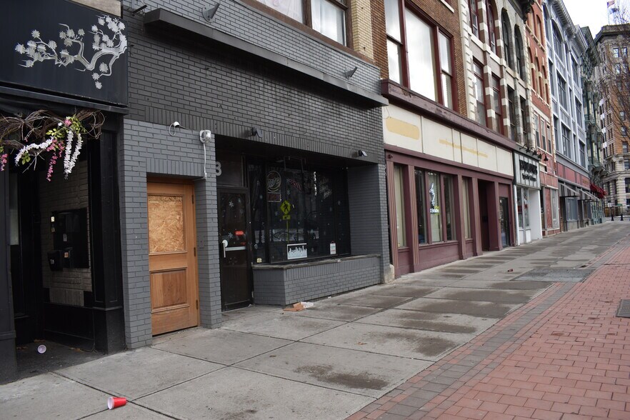 More Photos Of 73 Court St, Binghamton Apartments For Lease