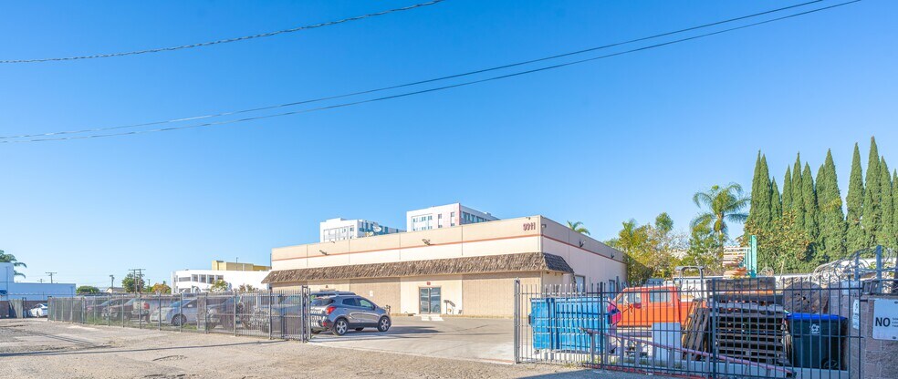 More Photos Of 13101 Brookhurst St, Garden Grove Warehouse For Sale