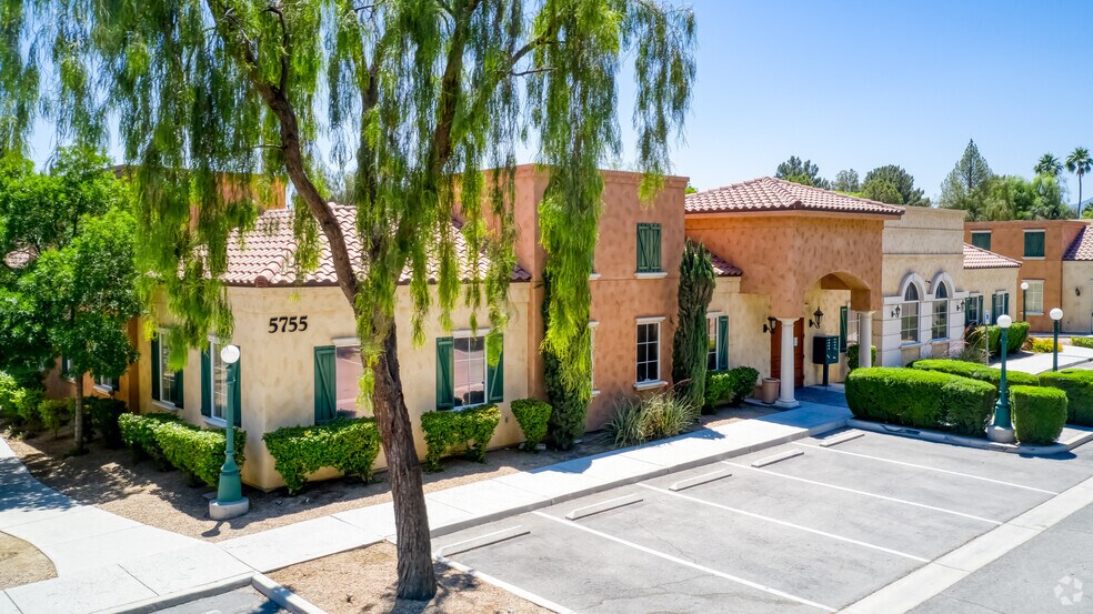 More Photos Of 5795 S Sandhill Rd, Las Vegas Unknown For Lease