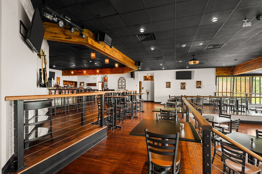 More Photos Of 2943 Upper Mountain Rd, Sanborn Restaurant For Sale