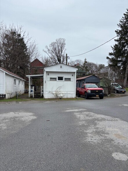More Photos Of Canal Street, Schuylerville Manufactured Housing Mobile Home Park For Sale