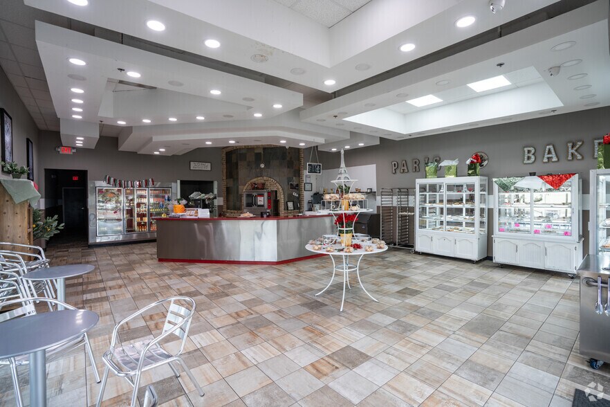 More Photos Of 701 E Nolana Loop, Pharr Storefront For Sale