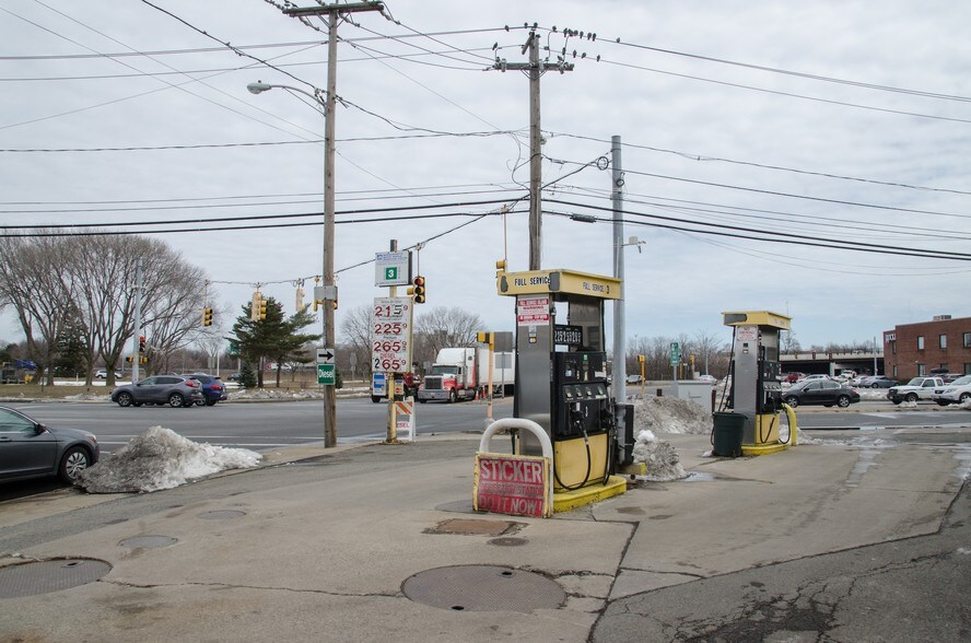 More Photos Of 255 Mystic Ave, Medford Service Station For Sale