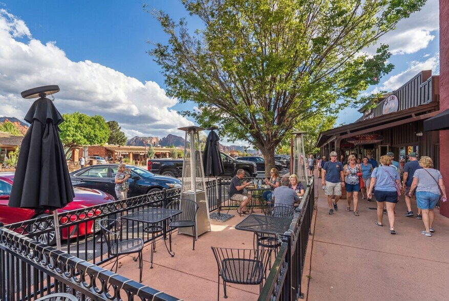More Photos Of 273 N State Route 89A, Sedona Storefront For Lease