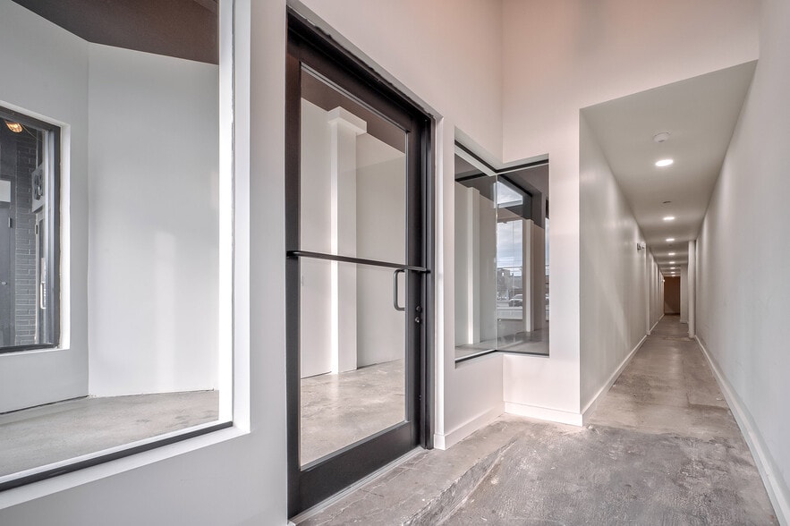 More Photos Of 8808 Rockaway Beach Blvd, Rockaway Beach Storefront Retail Office For Lease