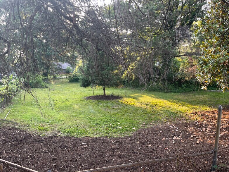 More Photos Of 9066 Baltimore Ave, College Park Storefront Retail Residential For Lease