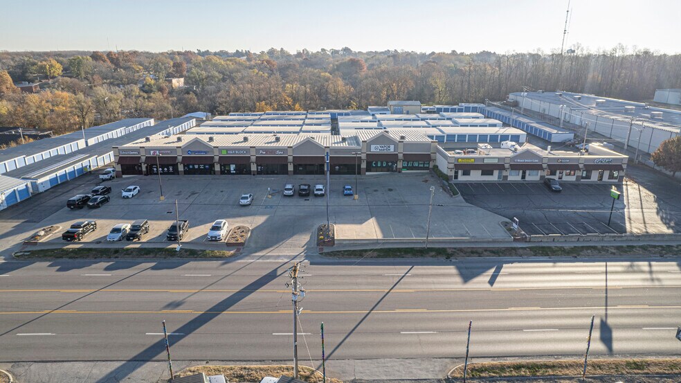 Primary Photo Of 2901-3011 S Belt Hwy, Saint Joseph Storefront Retail Office For Lease