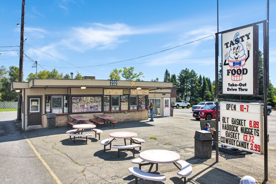 More Photos Of 232 Main St, Van Buren Restaurant For Sale
