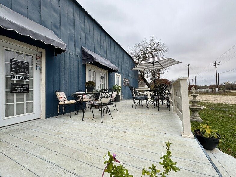 More Photos Of 2275 Old Pleasanton Rd, San Antonio General Retail For Sale