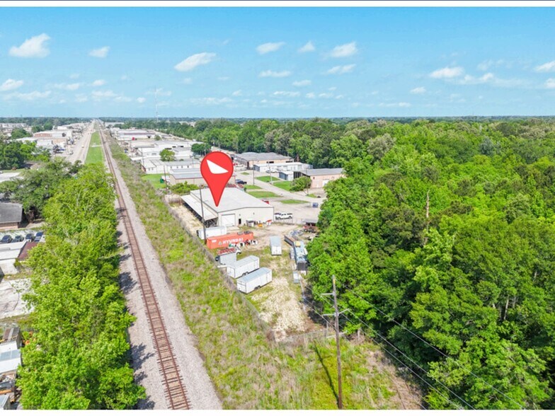 More Photos Of 11950 Richcroft Ave, Baton Rouge Warehouse For Sale