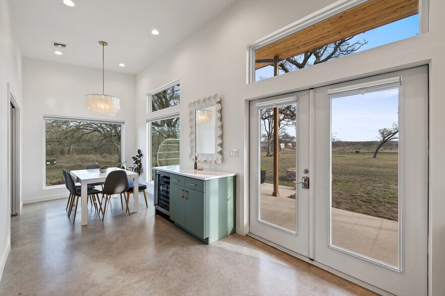 More Photos Of 444 Klein Rd, Stonewall Flex For Sale